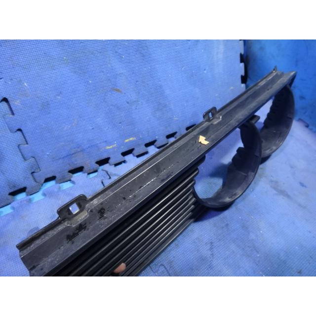 BMW E28 520i 等  左 フロント ライト カバー グリル  1873253 [5230] |  | 03