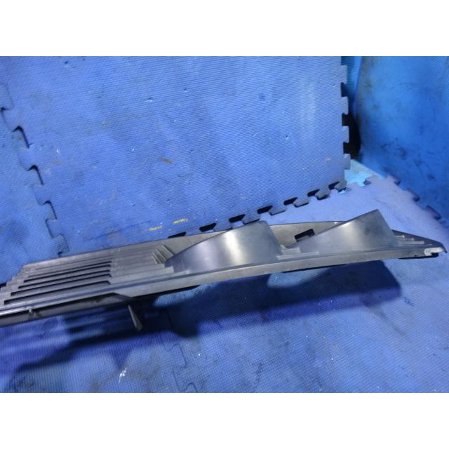 BMW E28 520i 等  左 フロント ライト カバー グリル  1873253 [5230] |  | 04