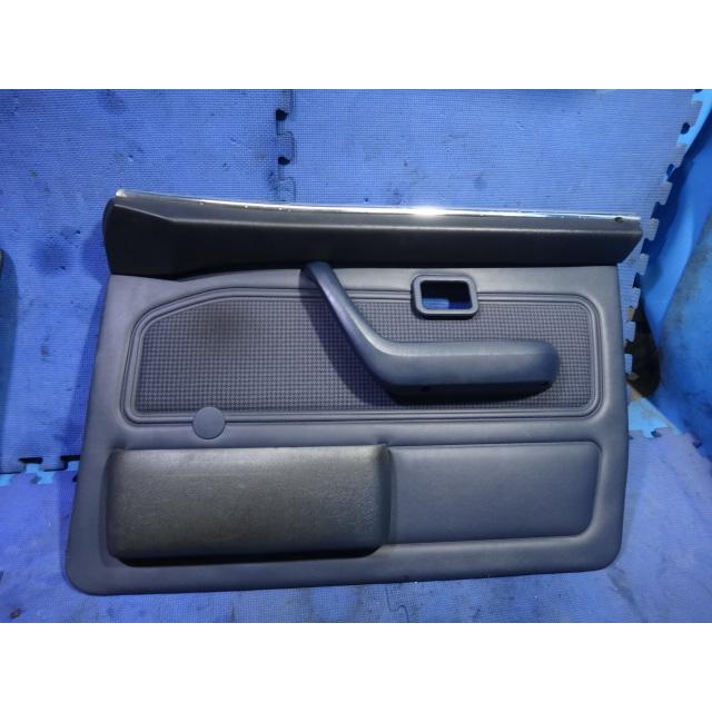 BMW E28 520i 等 右 フロント ドア 内張り   [5230] | 