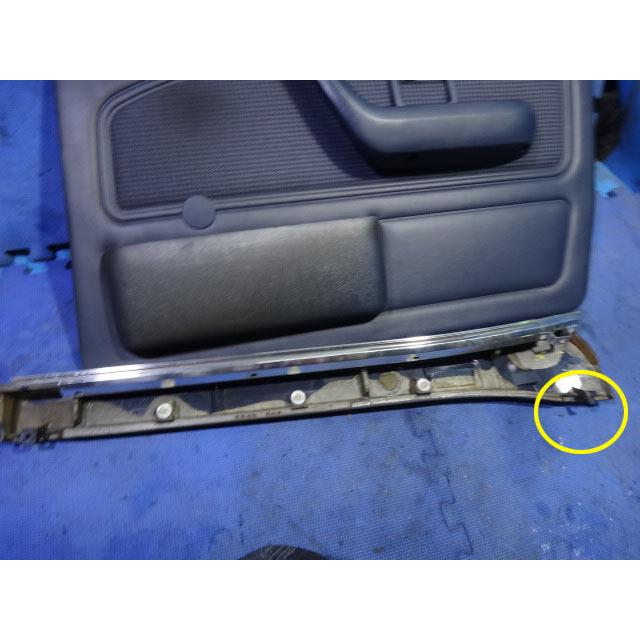 BMW E28 520i 等 右 フロント ドア 内張り   [5230] |  | 03
