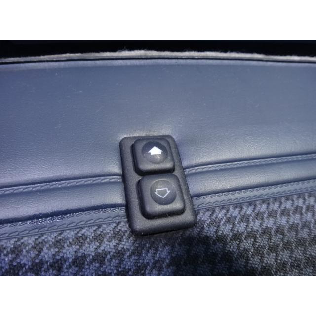 BMW E28 520i 等 右 リア ドア 内張り   [5230] |  | 04