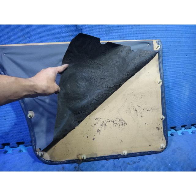 BMW E28 520i 等 右 リア ドア 内張り   [5230] |  | 06