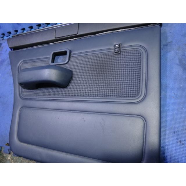 BMW E28 520i 等 左 リア ドア 内張り   [5230] |  | 01
