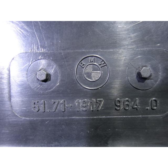 BMW E28 520i 等 右 ヘッドライト 裏 カバー  品番 1917964  [5230] |  | 02