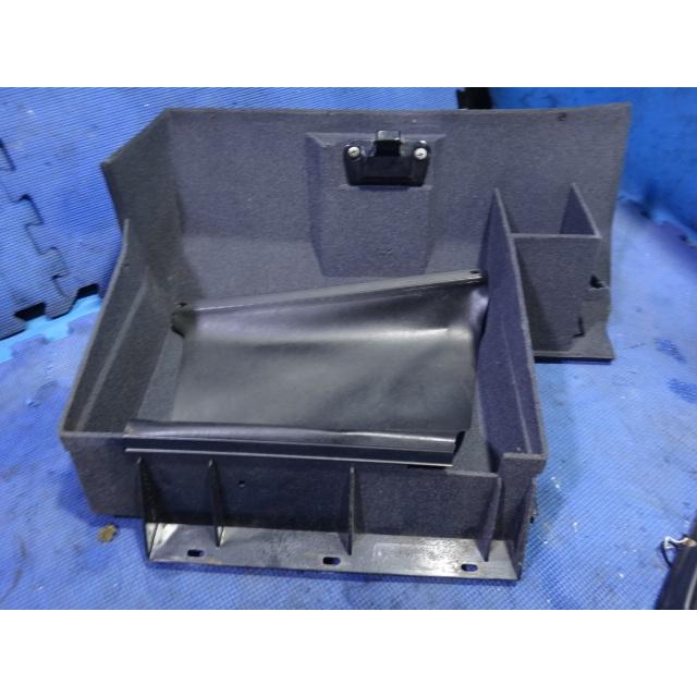 BMW E28 520i 等  グローブ ボックス  (左ハンドル)  [5230] |  | 03