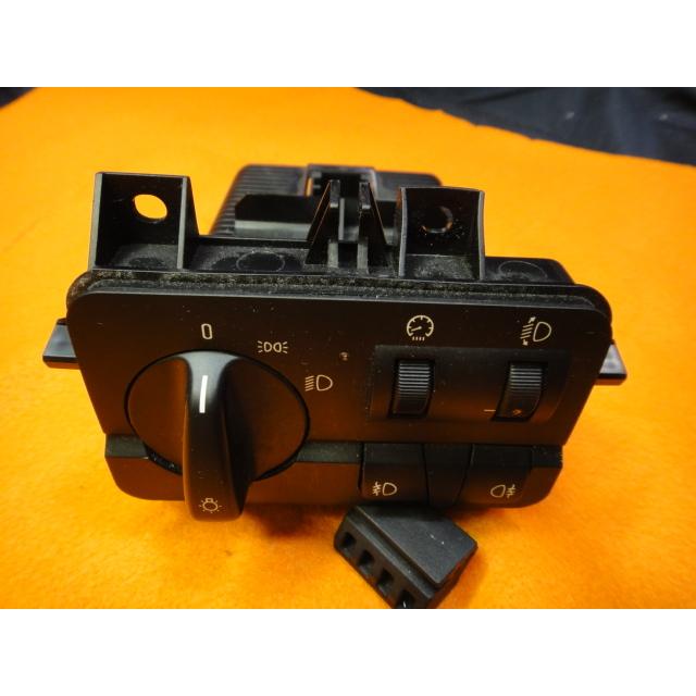 BMW 318i AL19 E46 ライト スイッチ 品番 8383226　 [4200] | 