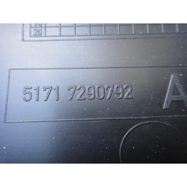 BMW 218d F45 等  右 フロント フェンダー ライナー   7290792  [5536] |  | 03