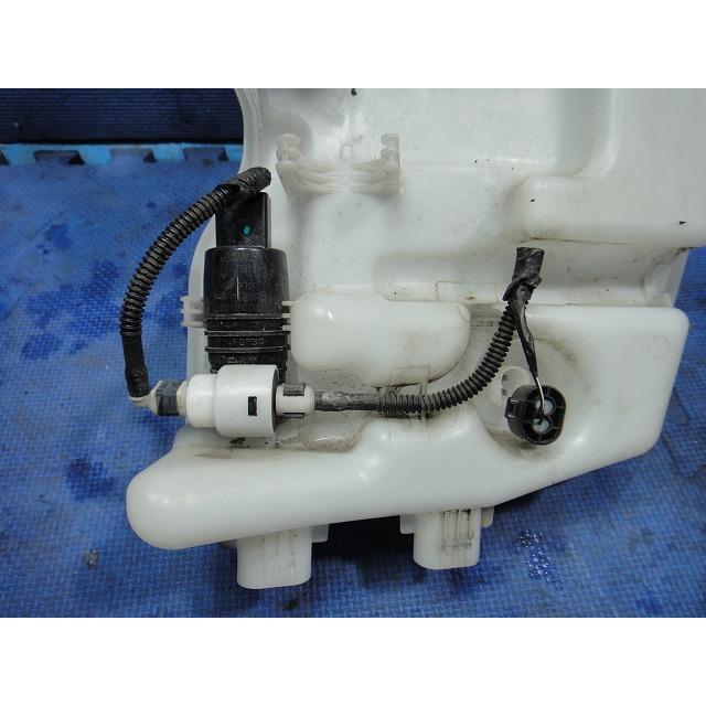 BMW 218d F45 等  ウォッシャー タンク & モーター  品番 7331418  [5536] |  | 01