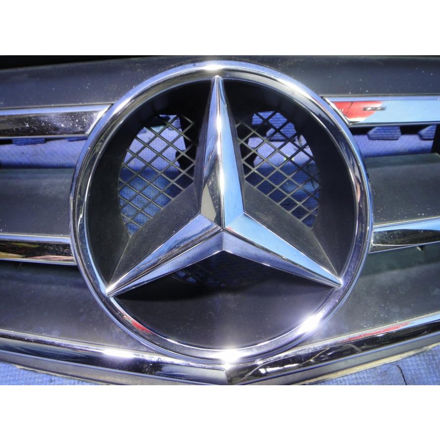 メルセデス ベンツ W204 C200 等 純正 フロント グリル ラジエターグリル  品番 2048800023   [5645] |  | 01