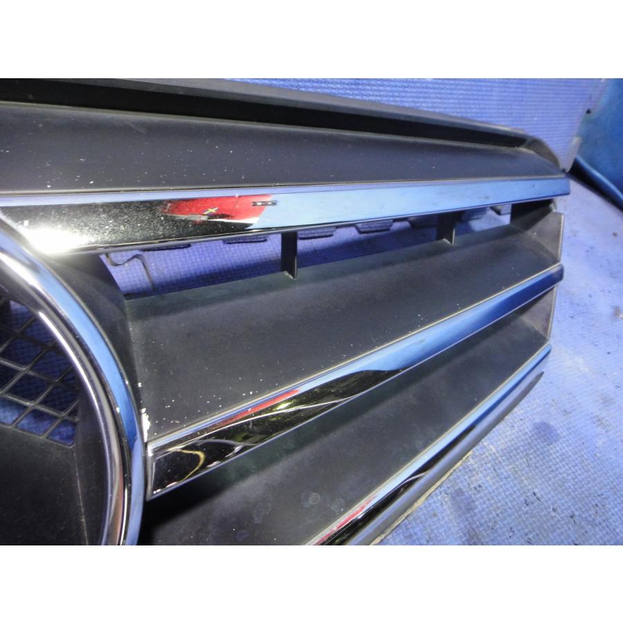 メルセデス ベンツ W204 C200 等 純正 フロント グリル ラジエターグリル  品番 2048800023   [5645] |  | 02