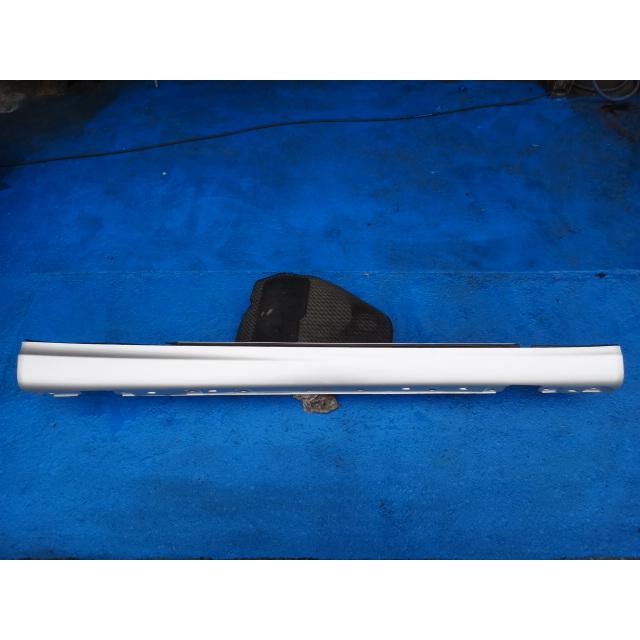 メルセデス ベンツ Ｃ200 C180 クーペ W203 等 右 サイド ステップ サイド スカート  744/シルバー  2036900640  [5657] | 