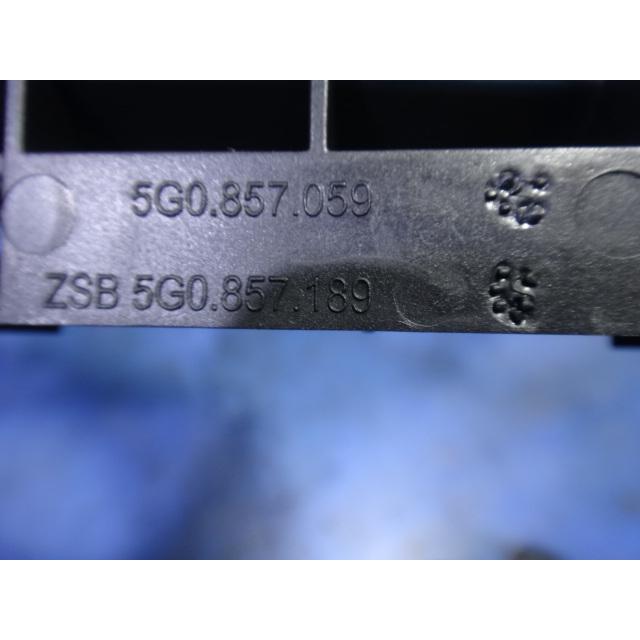 ワーゲン ゴルフ 7 AUCPT AUCJZ 等 メーター パネル カバー 品番 5G0857059  5G0857189  [5696] |  | 04