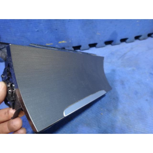 ワーゲン ゴルフ 7 AUCPT AUCJZ 等 純正 小物入れ [5696] |  | 02