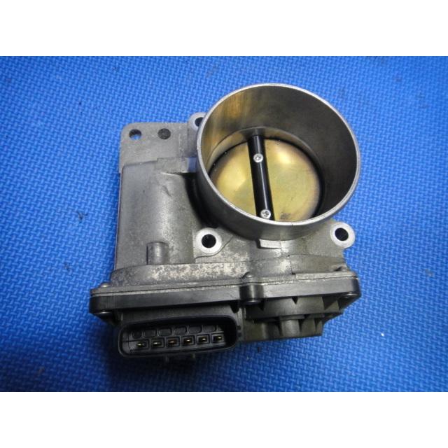 ボルボ V70 SB5244W 等  スロットル ボディ　品番 30711551 [5783] | 