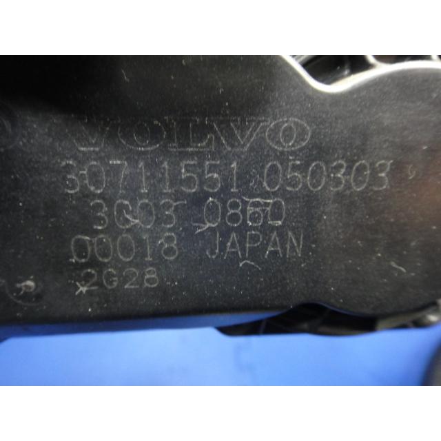 ボルボ V70 SB5244W 等  スロットル ボディ　品番 30711551 [5783] |  | 01