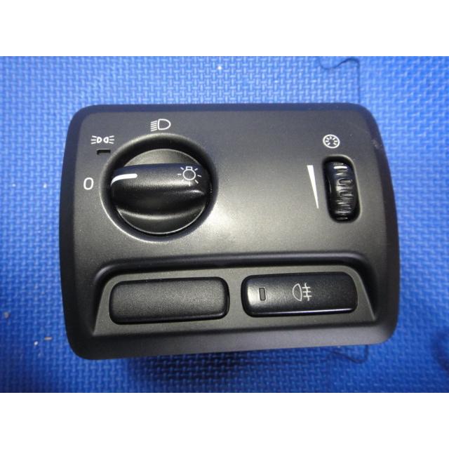 ボルボ V70 SB5244W 等 ライト スイッチ　品番 8691748　  [5783] | 