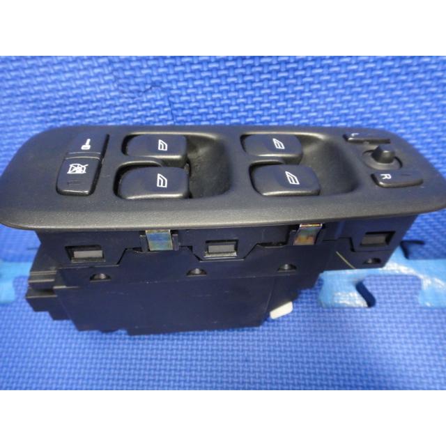 ボルボ V70 SB5244W 等 フロント パワーウィンドウ スイッチ　品番 30746074  [5783] | 