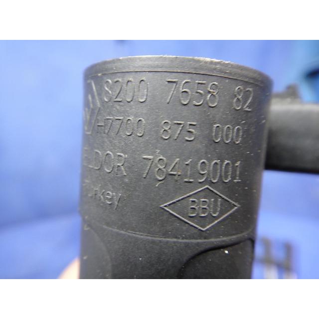 ルノー カングー KWK4M 等 純正 イグニッション コイル  1台分 4本  品番 8200765882 [5826] |  | 01