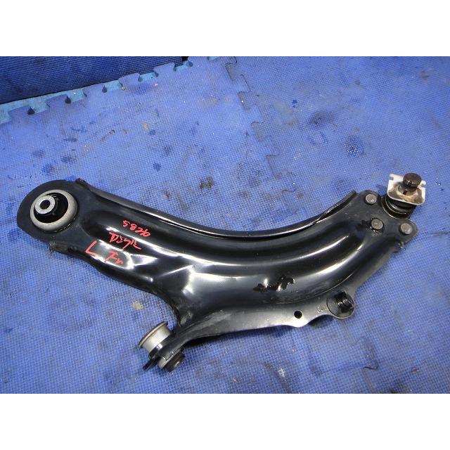 ルノー カングー KWK4M 等 左 フロント ロアアーム  [5826] | 