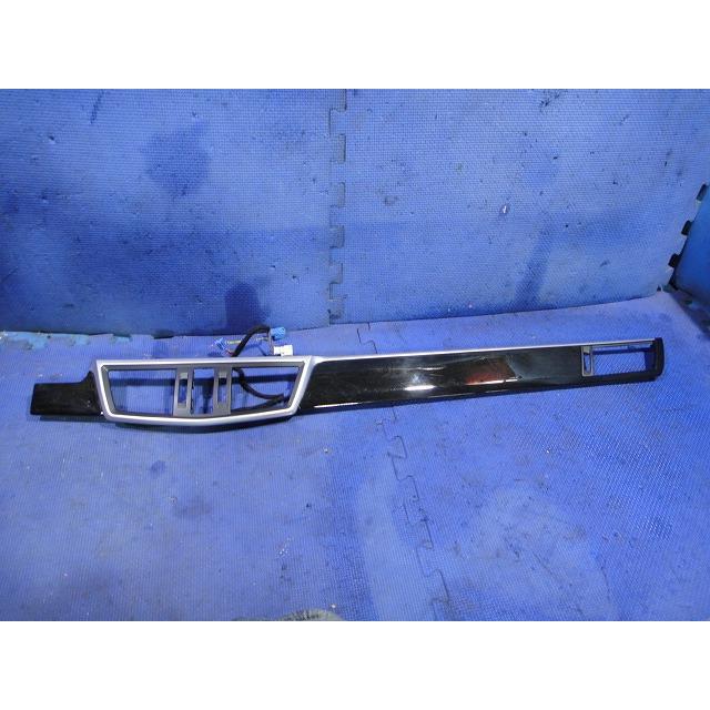 メルセデス ベンツ W212 E350 等 ダッシュボード ウッド パネル (左ハンドル)  [6030] | 