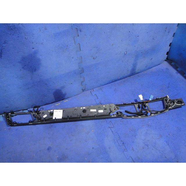 メルセデス ベンツ W212 E350 等 ダッシュボード ウッド パネル (左ハンドル)  [6030] |  | 04