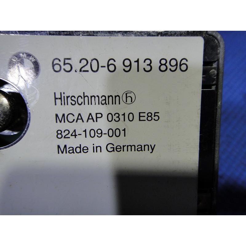 BMW Z4 E85 等 ラジオ アンテナ ベース チューナー ブースター  品番 6913896   [6100] |  | 01