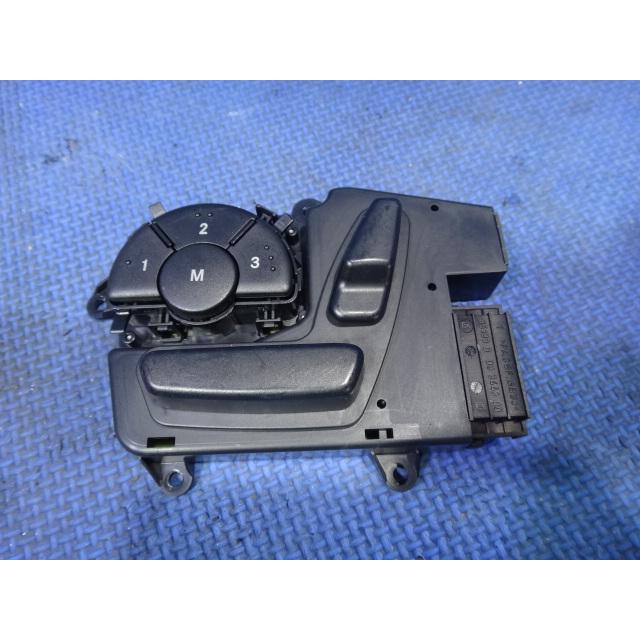 メルセデス ベンツ SLK200 R171  等 左 シートスイッチ  品番 1718209810  [6101］ | 