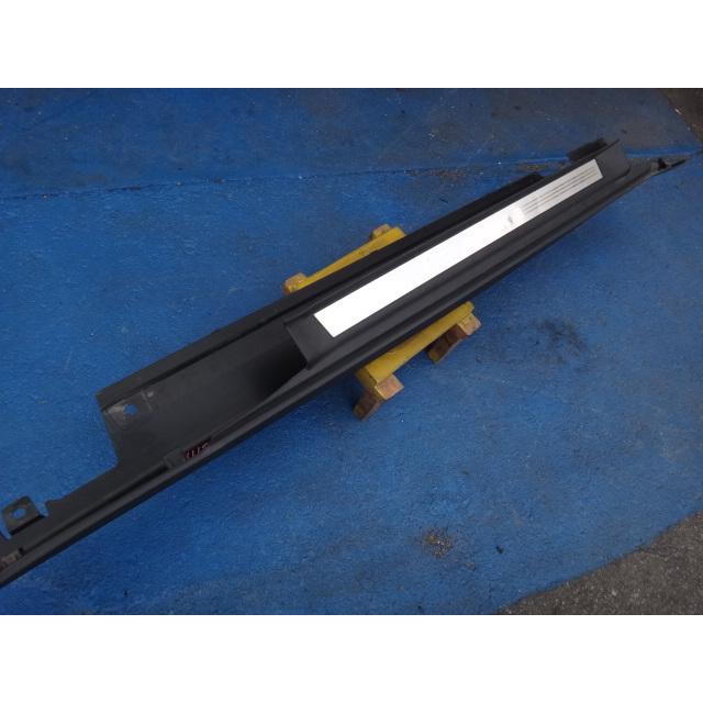 BMW ミニ R56 MF16 等　右 サイド ステップ スカート 品番 7147916   [6111] |  | 04
