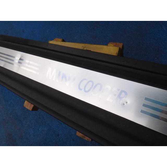 BMW ミニ R56 MF16 等　右 サイド ステップ スカート 品番 7147916   [6111] |  | 06