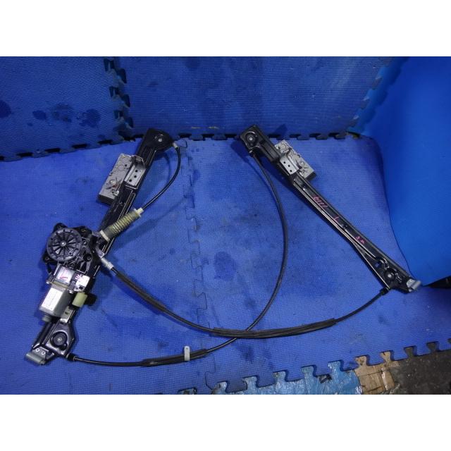 BMW ミニ R56 MF16 等　左 ドア パワーウィンドウ レギュレータ―　   [6111] | 