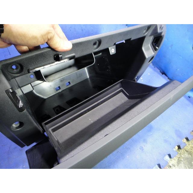 Volvo ボルボ V40 MB4164T 等 グローブボックス  [6148] |  | 02