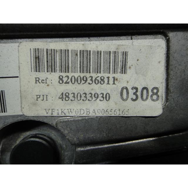 ルノー カングー KWK4M 等 エンジン コンピューター 品番 8200936811 [6165] |  | 01