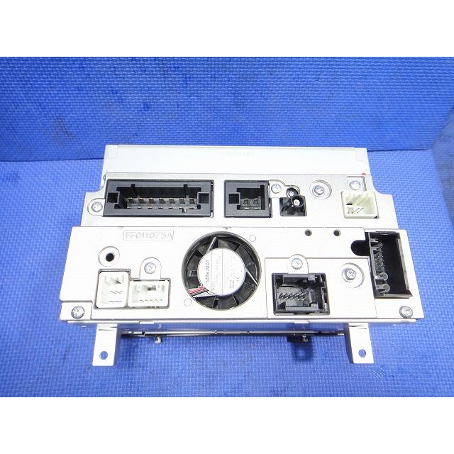 メルセデス ベンツ SLK200 R171 等  ナビ マルチ モニター ディスプレイ  品番 1718206689  [6204］ |  | 03