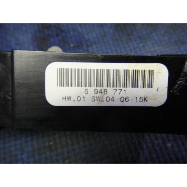 BMW Z4 E85 BU25 BT30  等　コントロール　スイッチ シートヒーター オープン 開閉　品番 6948771    ［6397］ |  | 01