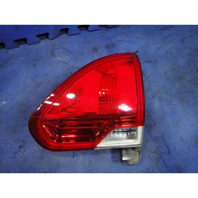 プジョー 2008 A9系 等 右 テール レンズ 内側 ライト ランプ フィニッシャー 品番 9678074580   [6408] | 