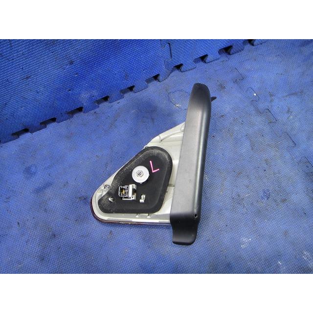 プジョー 2008 A9系 等 左 テール レンズ 内側 ライト ランプ フィニッシャー 品番 9678074480   [6408] |  | 01