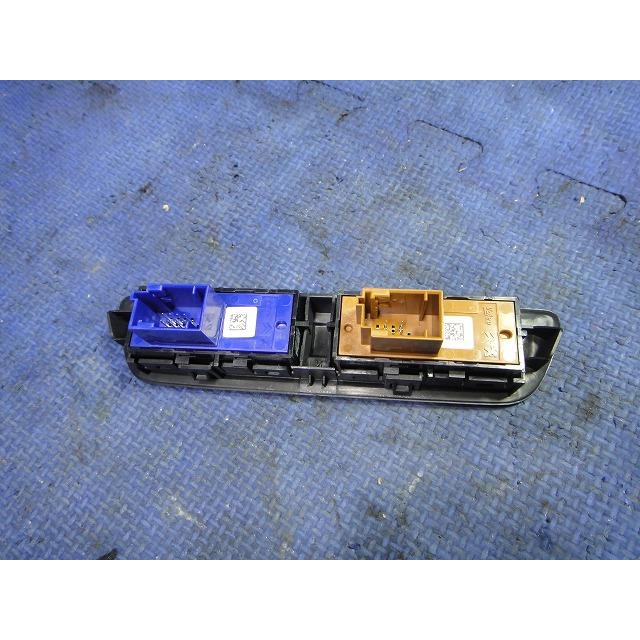 プジョー 2008 A9系 等  ドアロック 他 スイッチ  [6408] |  | 02