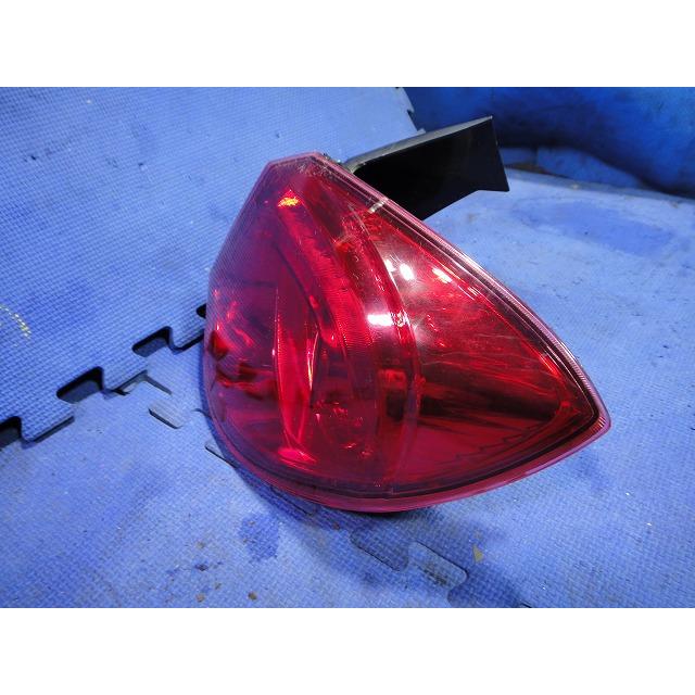 アルファロメオ ジュリエッタ 940141 等 右 テール レンズ ライト ランプ  品番 0050513612 [6502] |  | 01