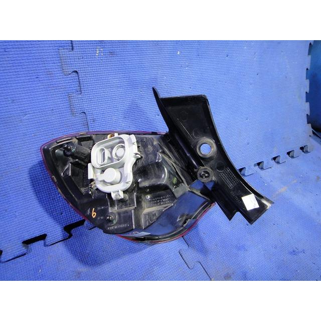 アルファロメオ ジュリエッタ 940141 等 右 テール レンズ ライト ランプ  品番 0050513612 [6502] |  | 02