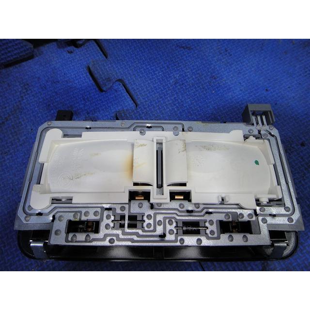 アルファロメオ ジュリエッタ 940141 等  フロント ルーム ランプ ライト　 [6502] |  | 01