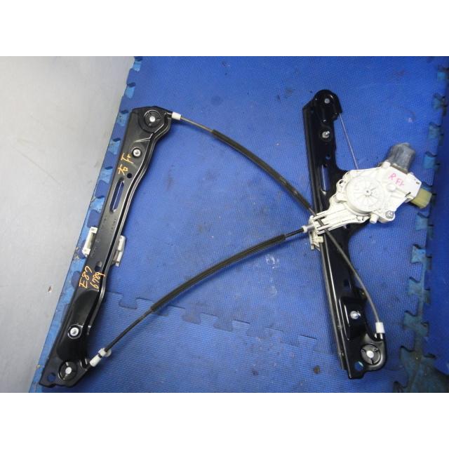 BMW E87 116i 等 純正 右 フロント ドア パワーウィンドウ レギュレーター 品番 7138466   [6789] | 