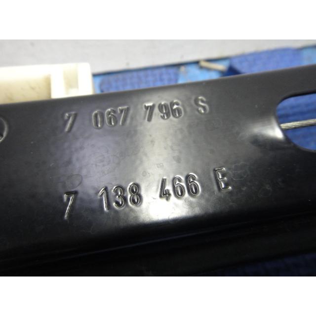 BMW E87 116i 等 純正 右 フロント ドア パワーウィンドウ レギュレーター 品番 7138466   [6789] |  | 01