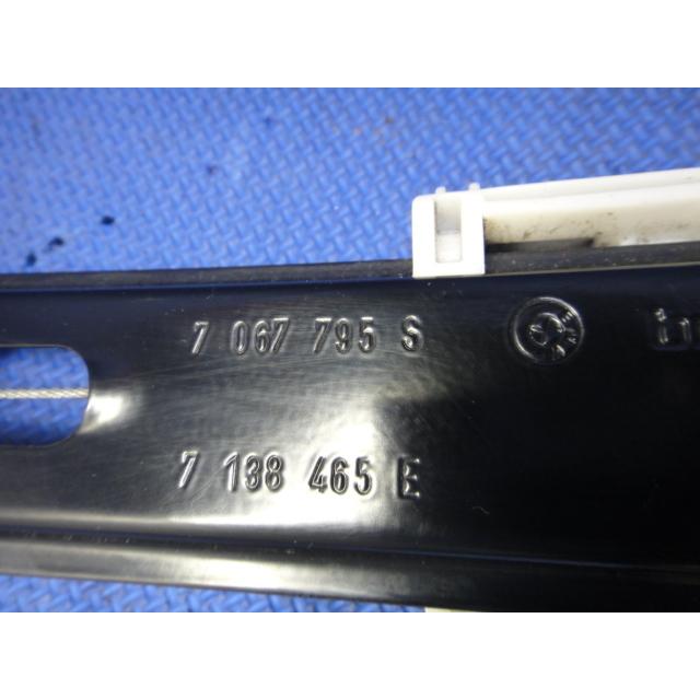 BMW E87 116i 等 純正 左 フロント ドア パワーウィンドウ レギュレーター 品番 7138465  [6789] |  | 01