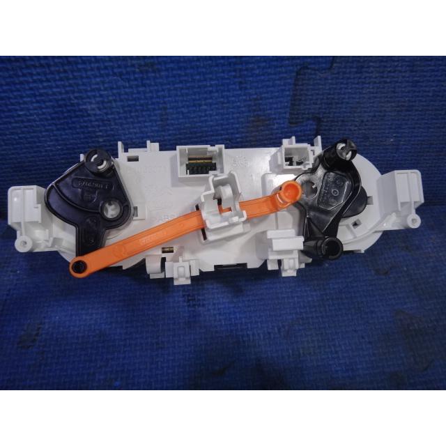 プジョー 208 A9 系 等 エアコン スイッチ  [6840] |  | 01