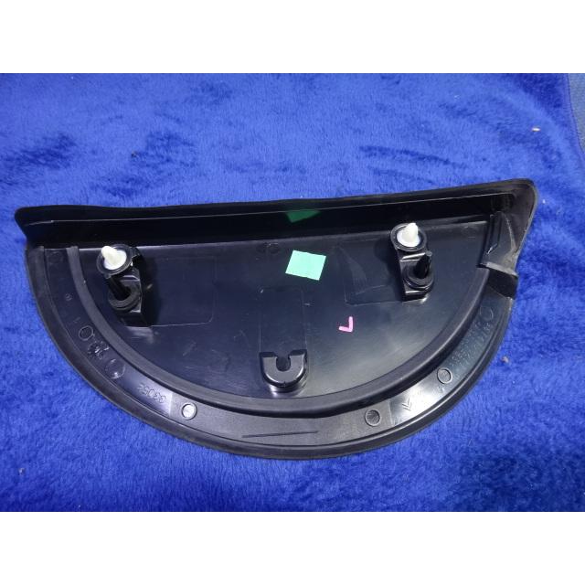 プジョー 208 A9 系 等 左 リア Cピラー 外側 アウター カバー  品番 9674720277    [6840] |  | 02