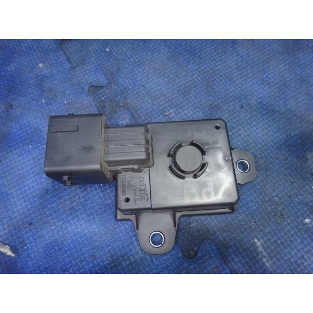 プジョー 208 A9 系 等  ストップ スイッチ モジュール BICD  品番 9807709080  [6840] | 