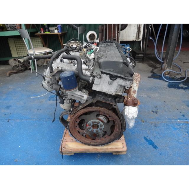 メルセデス ベンツ W201 190E 2.0 等 エンジン 本体   型式 E-201024 原動機の型式 266　102 [7055] |  | 03