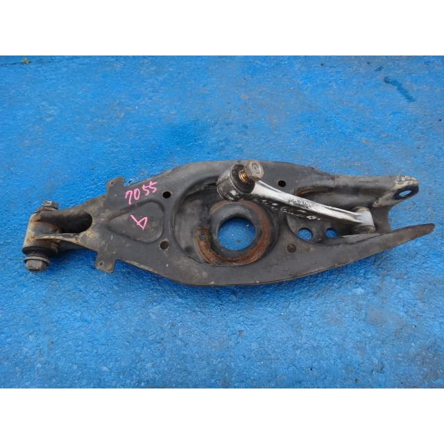 メルセデス ベンツ W201 190E 等 リア ロア アーム  (b)  [7055] | 