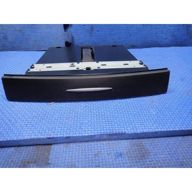 メルセデス ベンツ SLK200 R171 等 純正 ドリンク ホルダー　品番 1716800214  [7185］ |  | 01