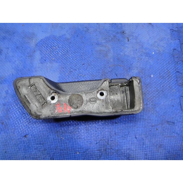 VOLVO ボルボ 240 AB230 右 リア ドア ハンドル 内張 グリップ アーム   [7193] |  | 03